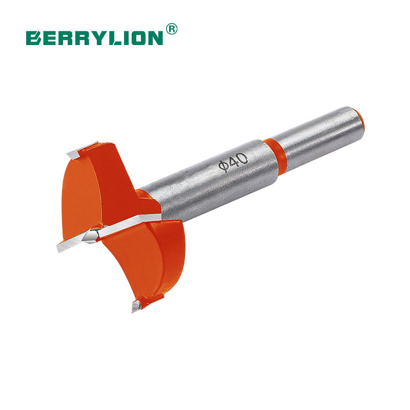 Professional carpenter hole saw
