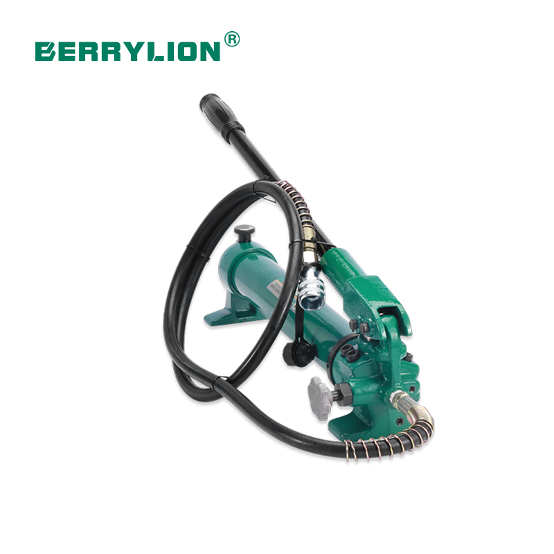 Split hydraulic three-jaw puller-hydraulic pump