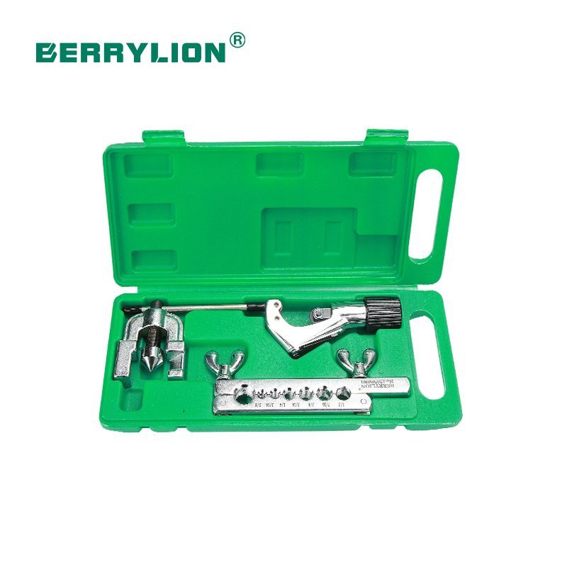 Tube extender set